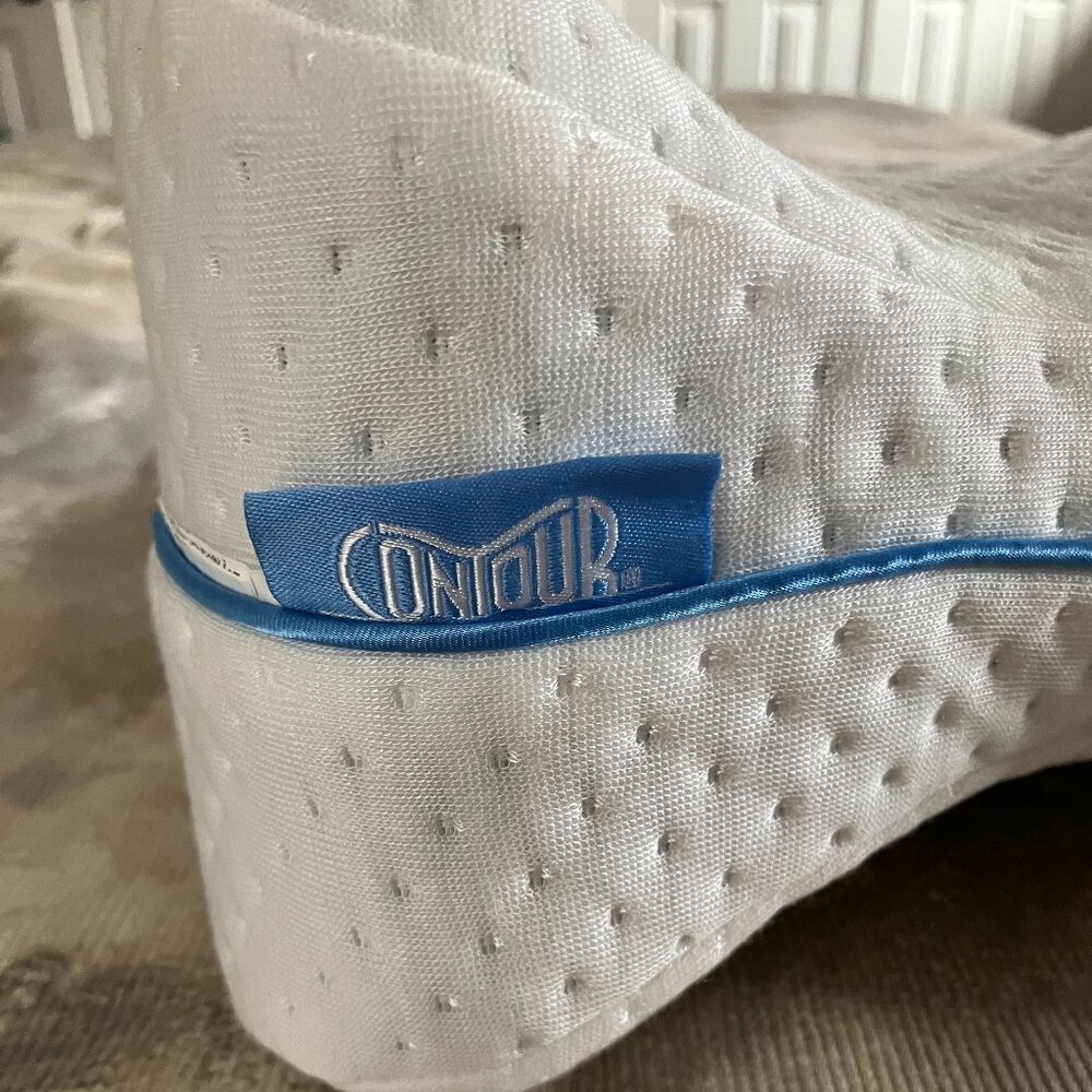 Contour Legacy Memory Foam Leg & Knee Side Sleeper Pillow for Comfort & Relief - Picture 4 of 6